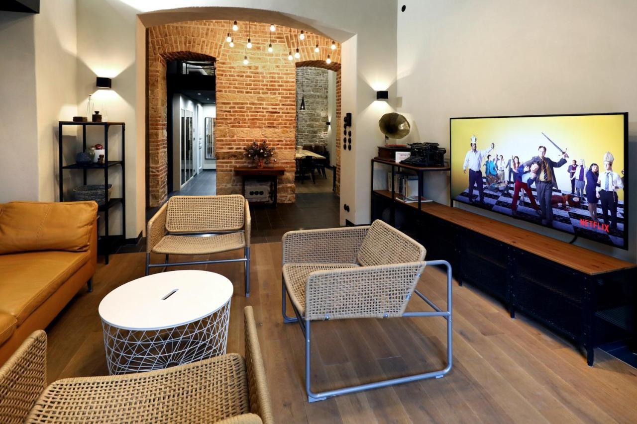 American Loft In The Heart Of Прага Екстер'єр фото